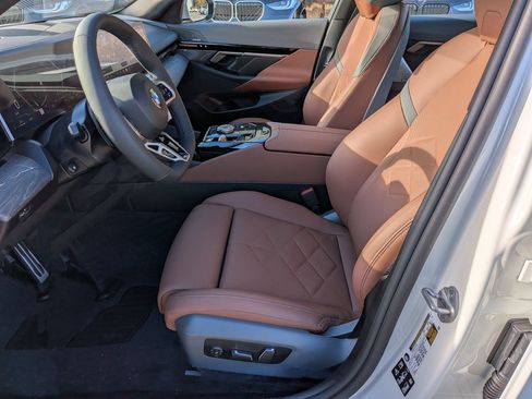 New 2026 BMW 530i xDrive w/ M Sport Package image 15