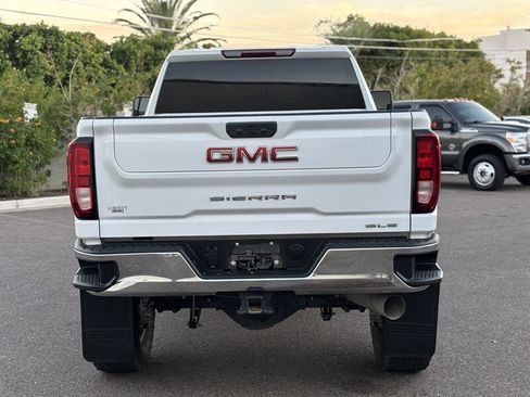 Used 2022 GMC Sierra 2500 SLE w/ SLE Convenience Package image 4