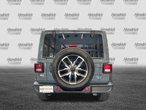 Used 2025 Jeep Wrangler Sport S w/ Convenience Group image 9