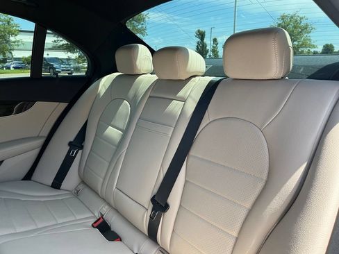 Used 2018 Mercedes-Benz C 300 4MATIC Sedan image 23