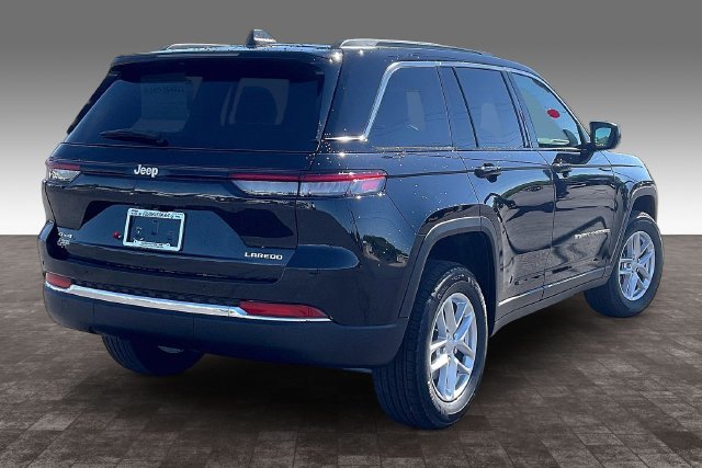 New 2026 Jeep Grand Cherokee 4WD image 15