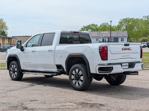 New 2026 GMC Sierra 3500 Denali w/ Denali Reserve Package AWD/4WD image 9