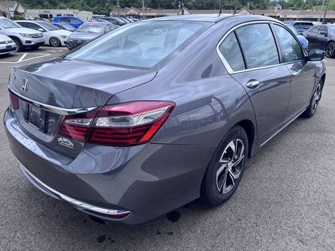 Used 2017 Honda Accord LX image 6