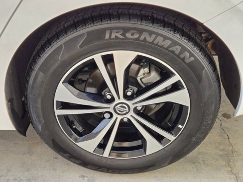 Used 2023 Nissan Sentra SV FWD image 10