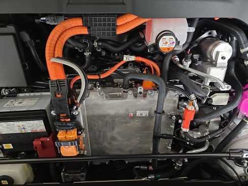 New 2026 Lexus RZ 450e AWD image 30