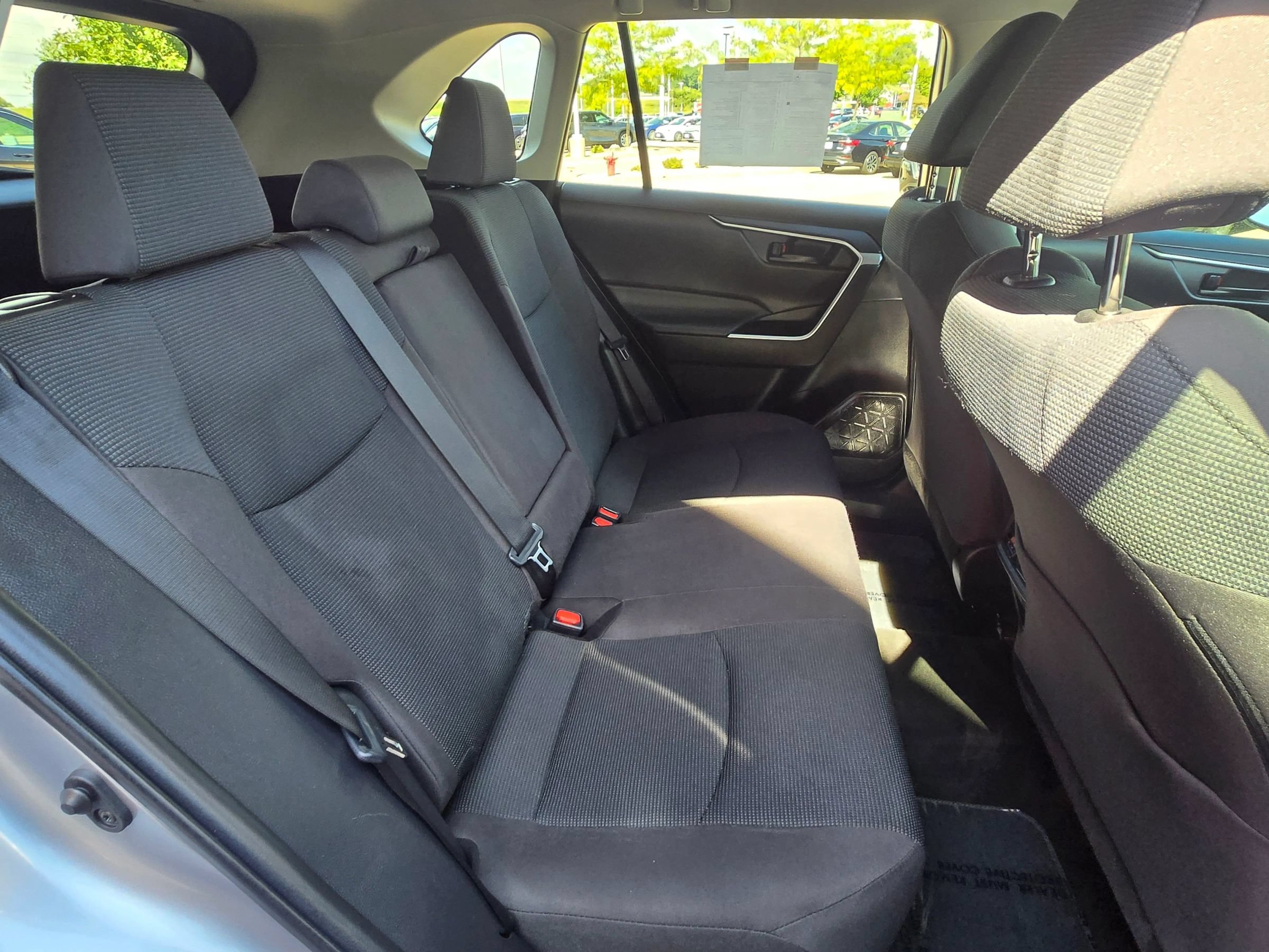 Used 2023 Toyota RAV4 LE FWD image 9