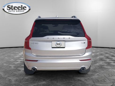 Used 2019 Volvo XC90 T5 Momentum w/ Advanced Package image 4