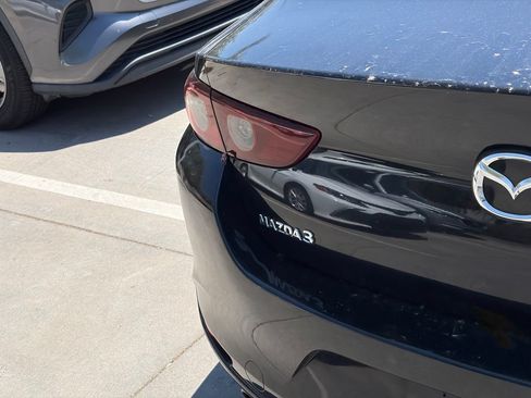 Used 2020 MAZDA MAZDA3 Sedan w/ Select Package FWD image 6