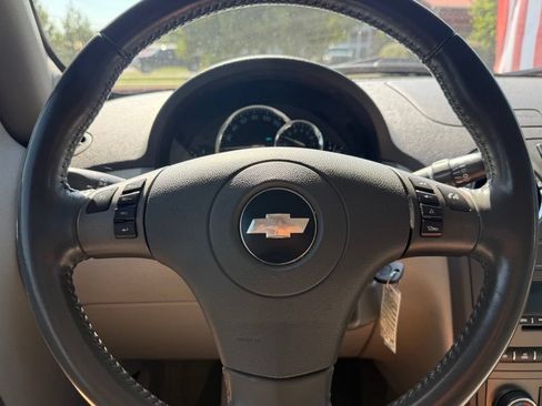 Used 2010 Chevrolet HHR LT FWD image 11