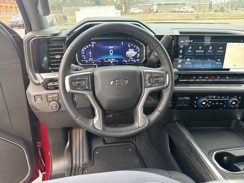 Used 2025 Chevrolet Silverado 2500 LTZ w/ LTZ Plus Package image 16