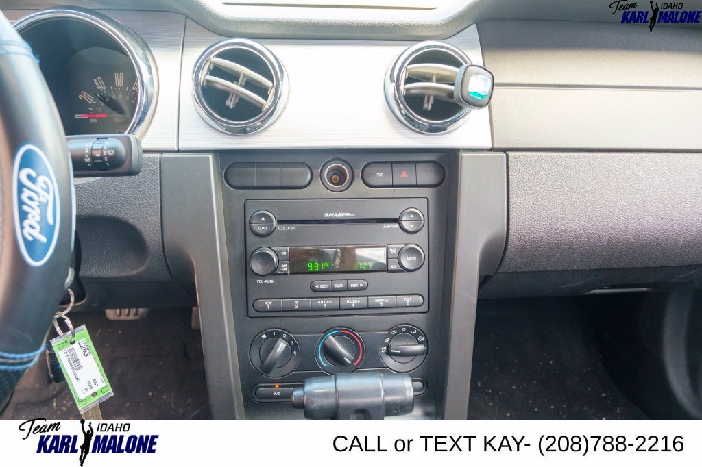 Used 2005 Ford Mustang Premium RWD image 18