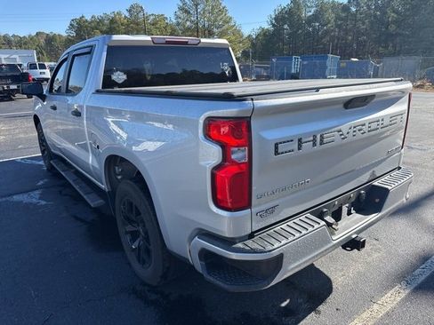 Used 2022 Chevrolet Silverado 1500 Custom image 3