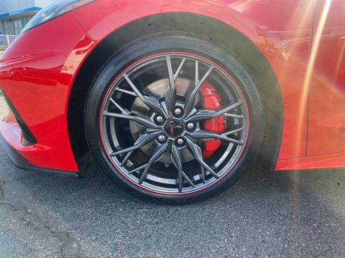 Used 2024 Chevrolet Corvette Stingray Premium Cpe w/ Z51 Performance Package RWD image 28