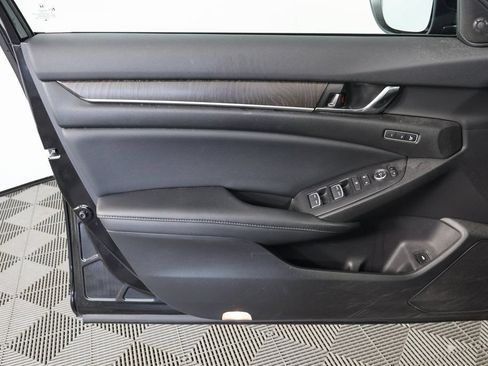 Used 2022 Honda Accord Touring image 10