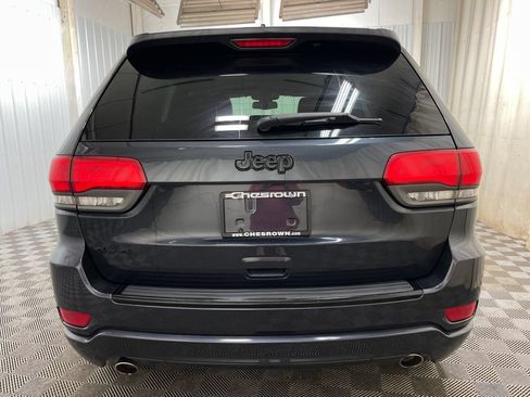 Used 2014 Jeep Grand Cherokee Altitude AWD/4WD image 16