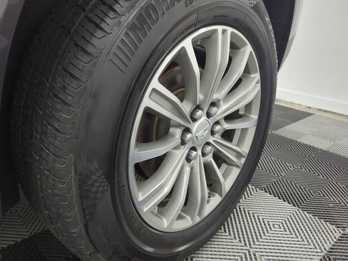 Used 2018 Cadillac XT5 Luxury AWD/4WD image 38