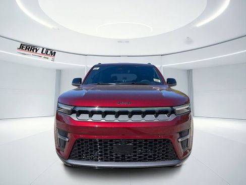 New 2026 Jeep Grand Wagoneer Limited AWD/4WD image 8