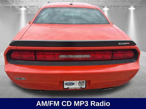Used 2009 Dodge Challenger SRT8 w/ SRT Option Group II RWD image 5