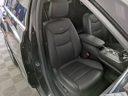 Certified 2023 Cadillac XT5 Premium Luxury w/ LPO, Floor Liner Package image 33