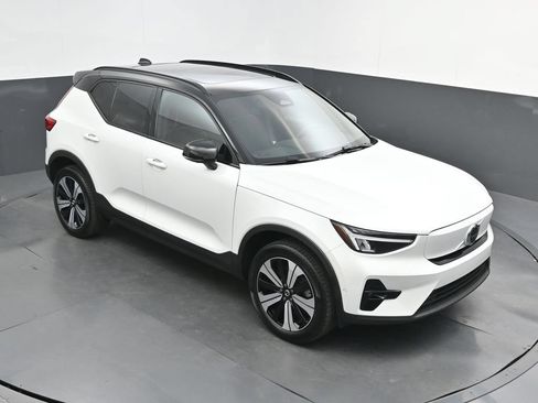 Certified 2023 Volvo XC40 Recharge Plus AWD/4WD image 29