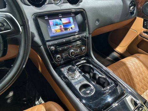 Used 2016 Jaguar XJ L Portfolio AWD/4WD image 4