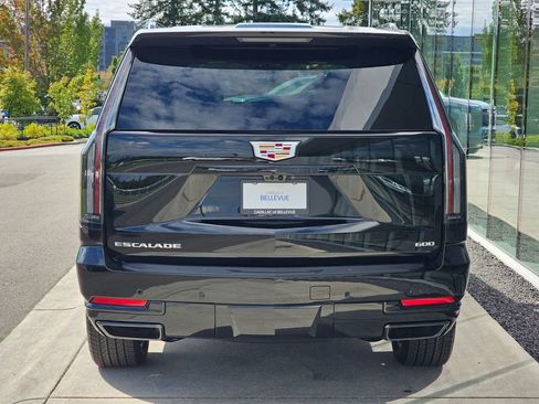 New 2026 Cadillac Escalade ESV Sport AWD/4WD image 4