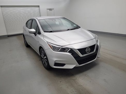 Used 2021 Nissan Versa SV FWD image 13