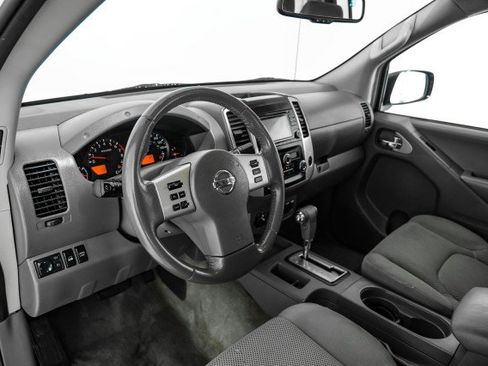 Used 2018 Nissan Frontier SV w/ Value Truck Package image 12