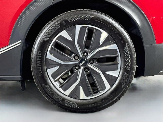 Used 2024 Kia EV6 Light AWD/4WD image 29