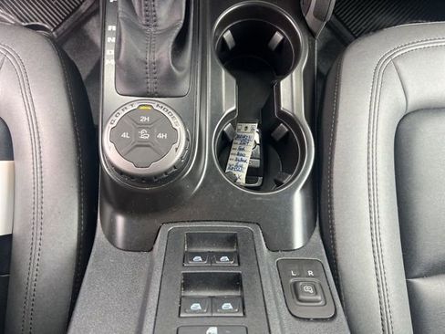 Used 2024 Ford Bronco Big Bend AWD/4WD image 29