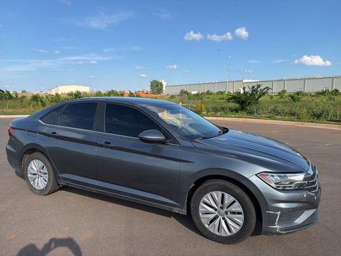 Used 2019 Volkswagen Jetta S FWD image 3
