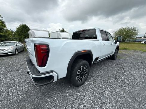 New 2026 GMC Sierra 2500 Denali Ultimate AWD/4WD image 16