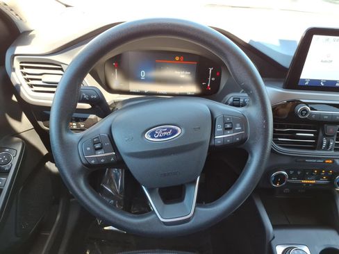 Used 2025 Ford Escape Active AWD/4WD image 25