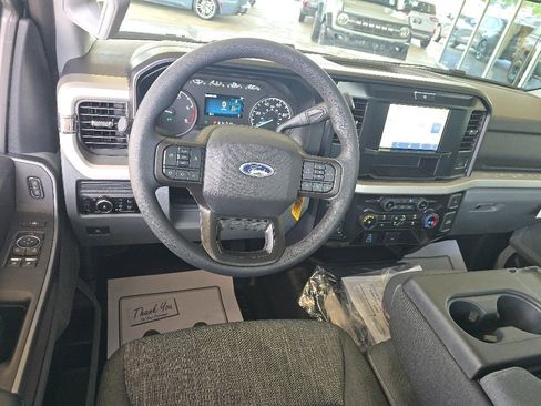 New 2025 Ford F450 XLT image 3