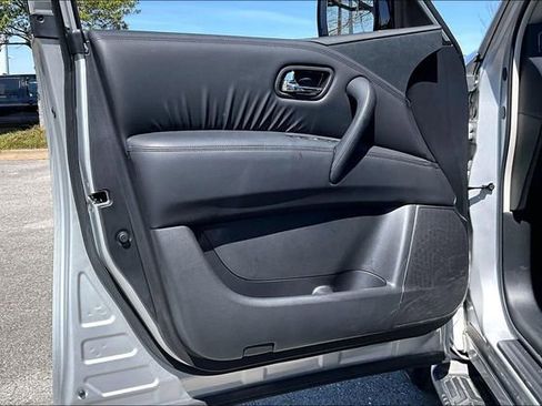 Certified 2024 Nissan Armada SV w/ Cargo Package AWD/4WD image 17