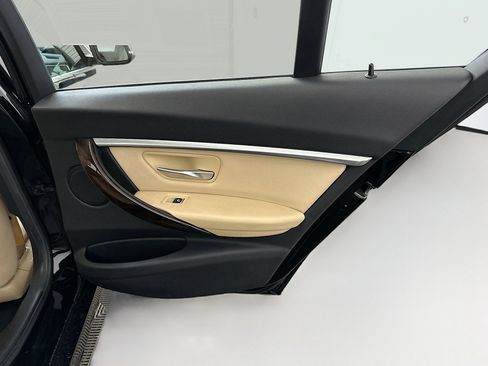 Used 2017 BMW 330i xDrive Sedan image 31