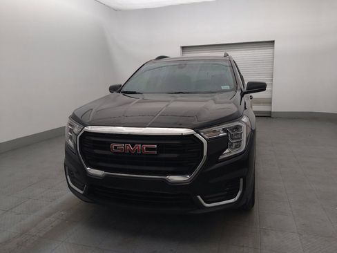 Used 2023 GMC Terrain SLE w/ Driver Convenience Package FWD image 15