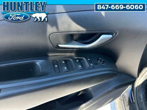 Used 2022 Hyundai Tucson Blue image 15