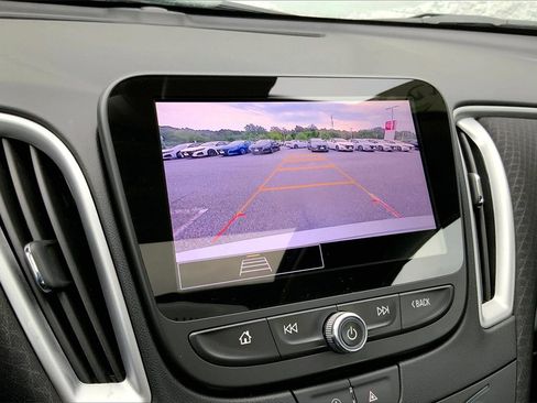 Used 2024 Chevrolet Malibu LT image 23