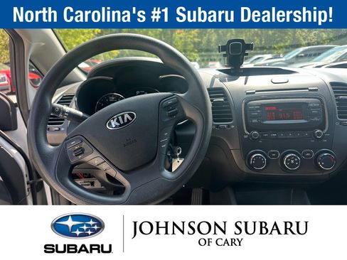 Used 2017 Kia Forte LX FWD image 8