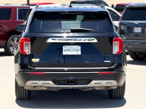 Used 2020 Ford Explorer XLT w/ Equipment Group 202A image 6