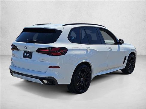 Used 2026 BMW X5 sDrive40i w/ M Sport Package RWD image 5