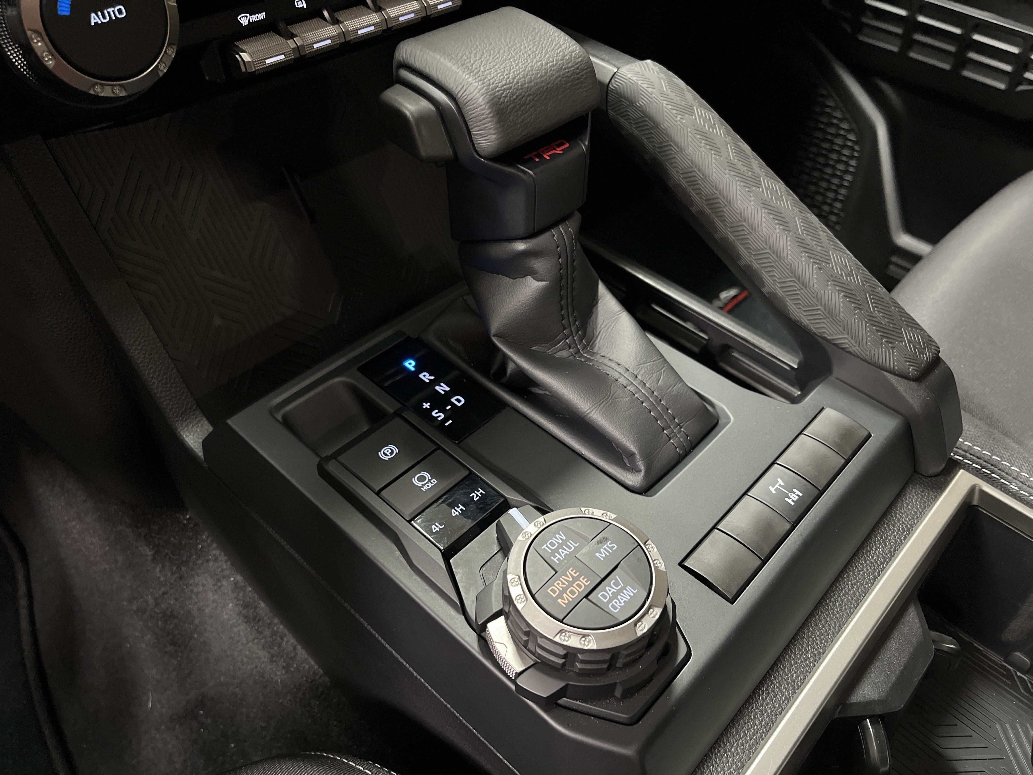 Certified 2025 Toyota Tacoma TRD Off-Road AWD/4WD image 26