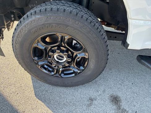 Certified 2025 Ford F250 XL w/ STX Appearance Package image 5