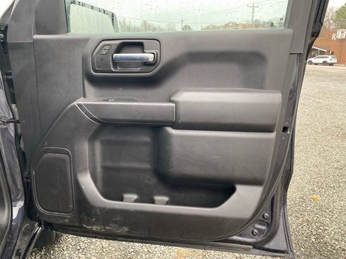 Used 2023 Chevrolet Silverado 1500 Custom image 21