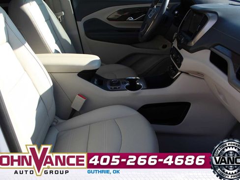 Used 2022 GMC Terrain Denali w/ Denali Premium Package image 18