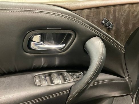 Used 2023 Nissan Armada Platinum w/ Captain's Chairs Package AWD/4WD image 7