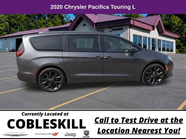 Used 2020 Chrysler Pacifica Touring-L w/ S Appearance Package FWD image 3