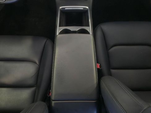 Used 2023 Tesla Model Y AWD image 17