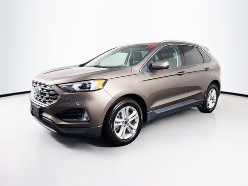 Used 2019 Ford Edge SEL w/ Equipment Group 201A AWD/4WD image 3